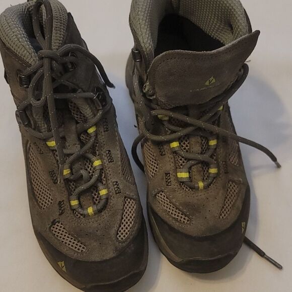 Boy's vasque hiking boots size 2M - Picture 2 of 9